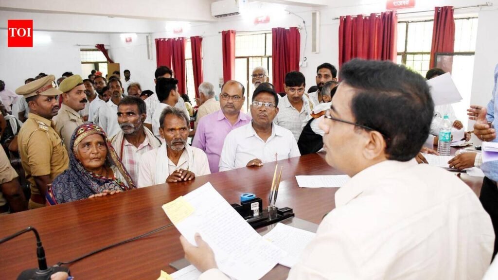 Over 1,000 revenue cases pending, commissioner orders pay freeze for tehsildar, 4 others | Prayagraj News