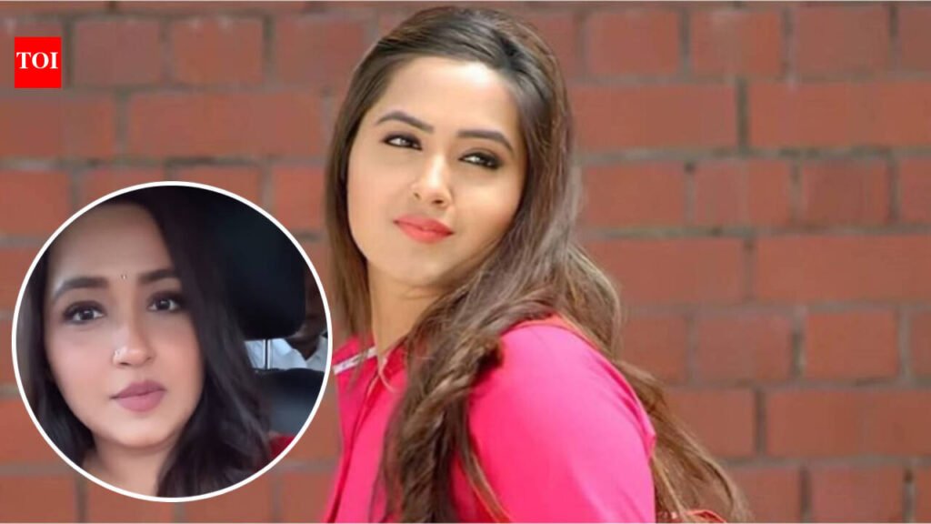 Bhojpuri actress Kajal Raghwani is safe after fans CHASE her car, BREAK WINDOWS at Bihar Sharif showroom launch |