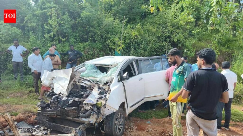 Ex-minister Rai, PA injured in accident | Mangaluru News