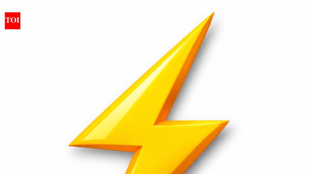Lightning bolt kills 2 cousins seeking refuge in temple | Nagpur News