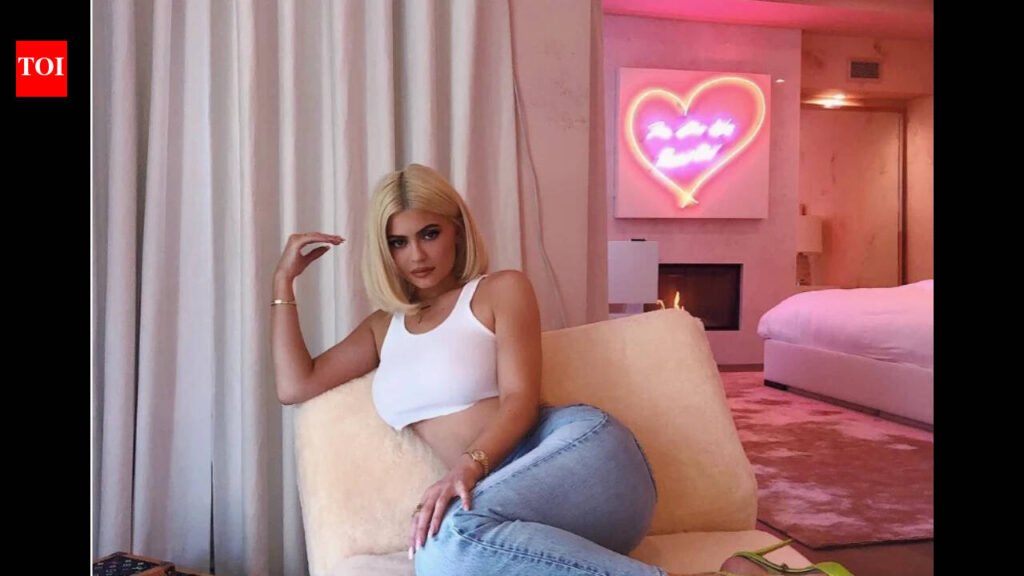 Kylie Jenner Bedroom Decor Inspiration: Kylie Jenner’s bedroom is an all-pink and white affair with fur textures and a balance of glam: Decor inspirations to take away