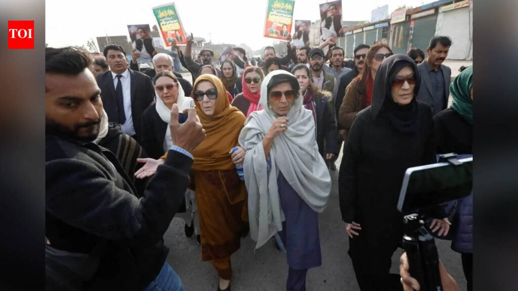 Imran Khan Release Protest: Pakistan in crisis: PTI to hold Sept 27 stir ‘at all costs’; Imran Khan’s sisters challenge detention orders