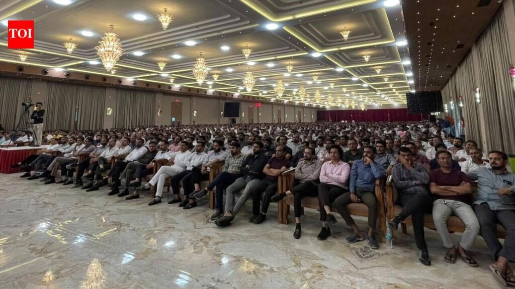 Embroidery unit owners reject workers’ demand for weekly off | Surat News