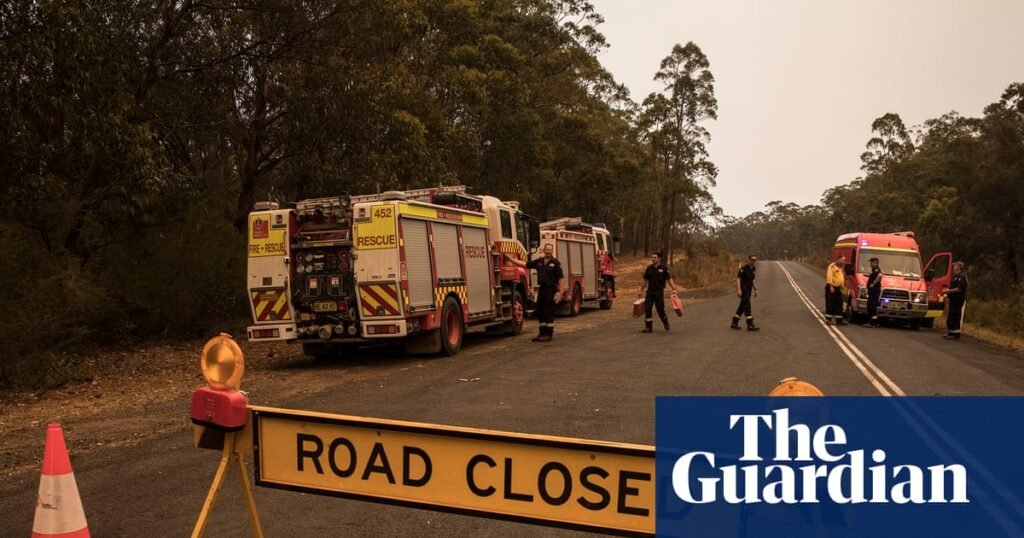 ‘Negligent’ to talk about long term risks to Australia without examining cost of climate crisis, experts say | Australia news