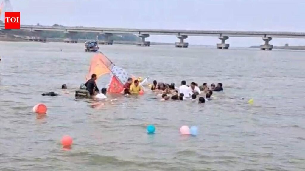 One-year-old boy feared drowned after boat capsizes in Valsad | Surat News