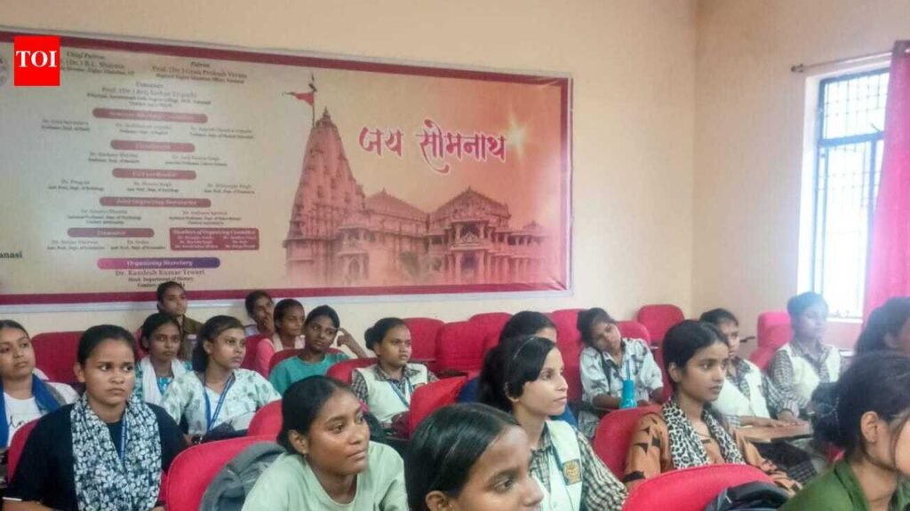 Students to use traditional art for innovative solutions to real-life issues | Varanasi News