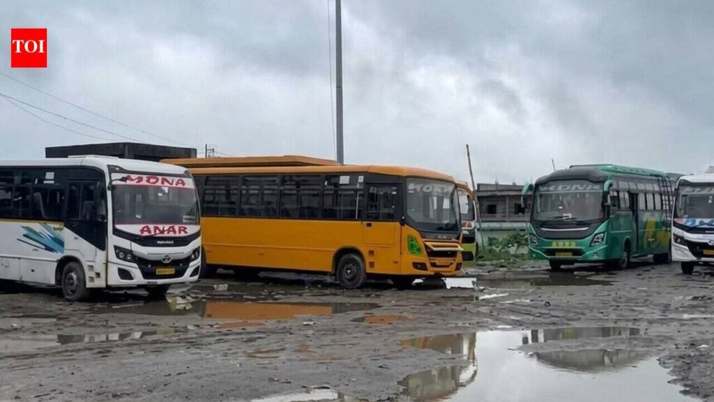 Bandh call affects bus services in Chatra | Ranchi News
