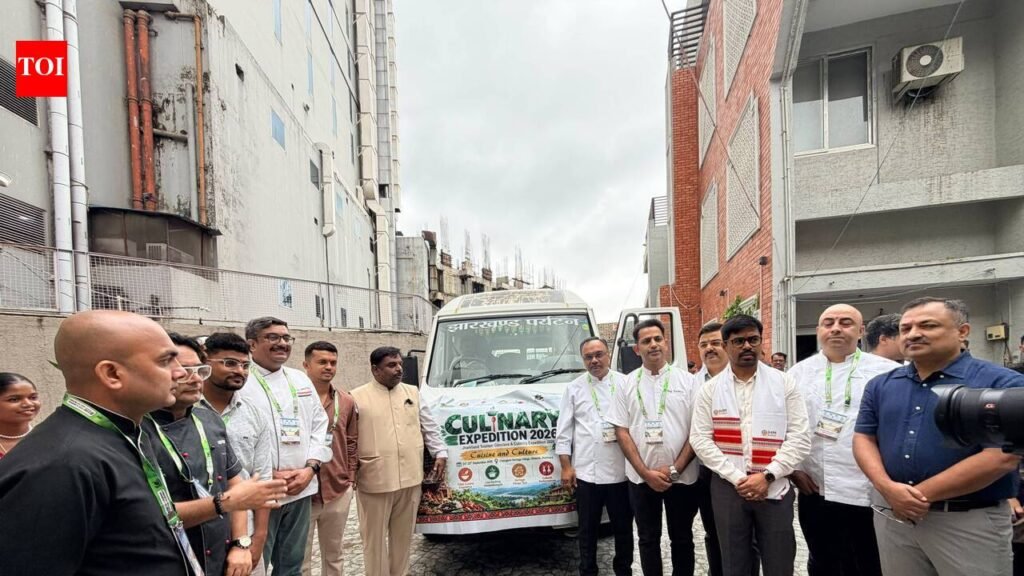 Jharkhand tourism director flags off culinary expedition to Chengjora | Ranchi News