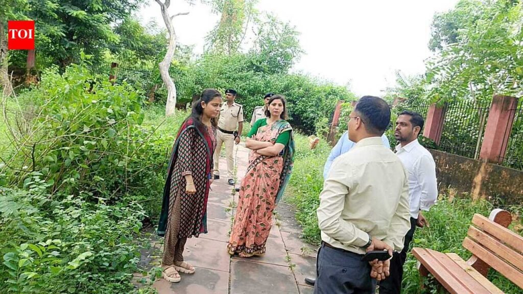 DM inspects key tourist sites, directs officials to improve facilities | Patna News