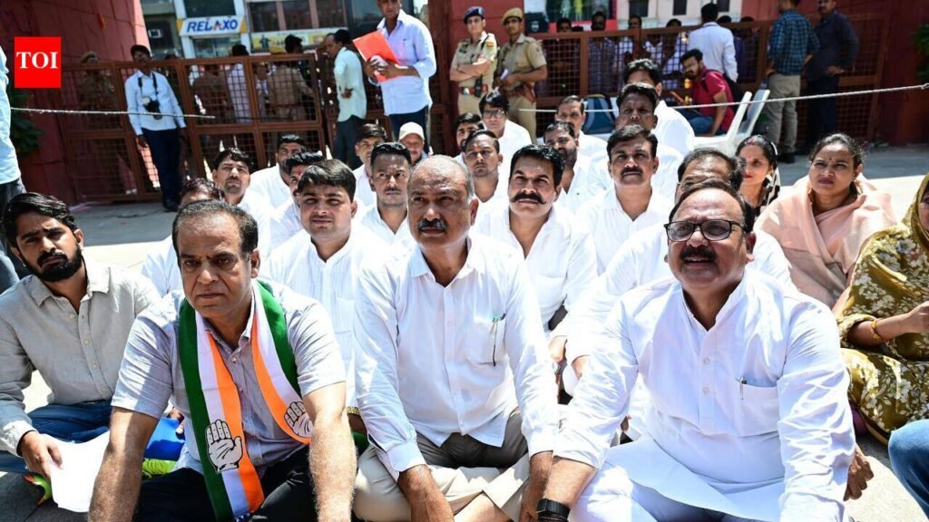 BJP-Congress face-off at JMC during mayoral poll | Jaipur News