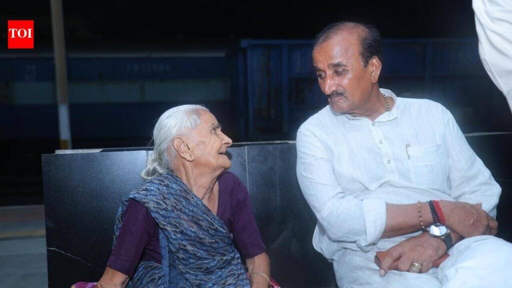 Officials bring lost 90-year-old Navsari woman to safety | Surat News