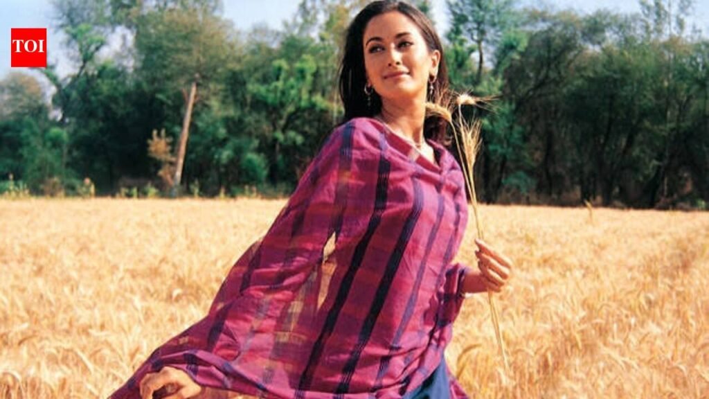 Why Swades actress Gayatri Oberoi walked away from Bollywood after one film and chose a life with husband Vikas Oberoi and their two sons | Hindi Movie News