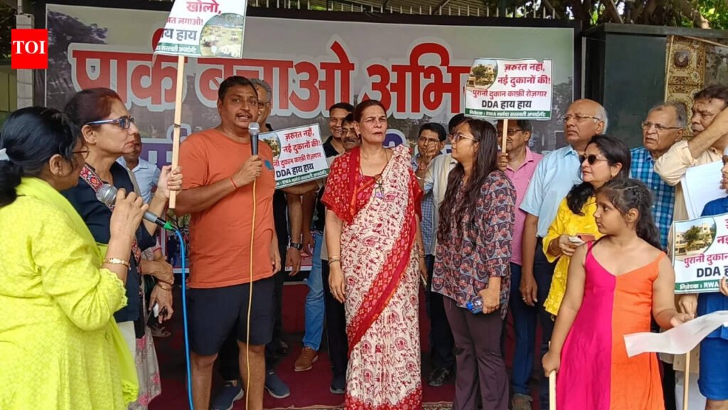 Vasant Kunj’s Narmada-Saraswati residents protest proposed shopping complex on park land, plan hunger strike | Delhi News