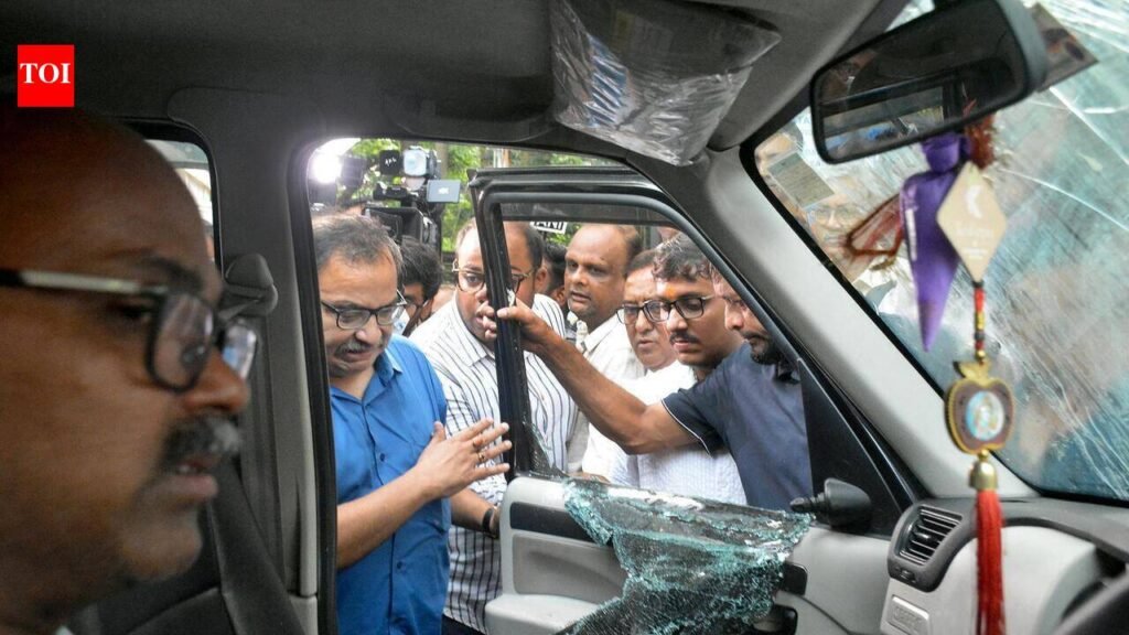 Mob attack on Kunal’s car in Uttarpara on way to Didi rally | Kolkata News
