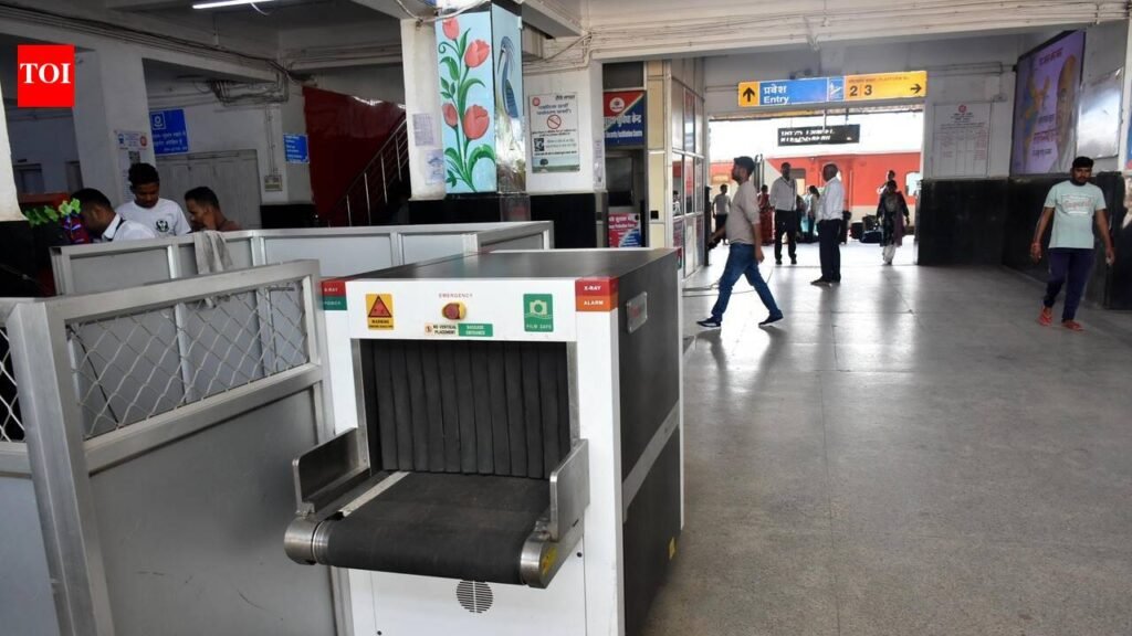 Hatia station relies on one baggage scanner as festive rush nears | Ranchi News