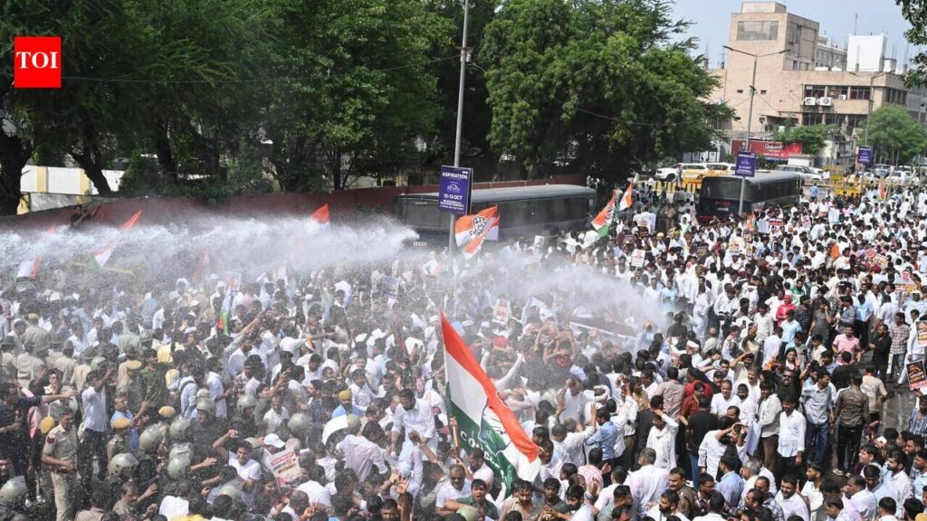 Gehlot, Jully, Randhawa detained in protest march to ECI office, police use water cannons | Jaipur News