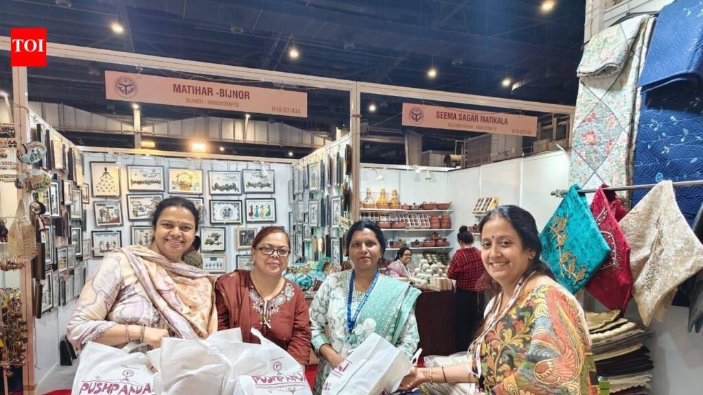 From perfumes to Moonj crafts, Prayagraj stalls draw 3 lakh visitors at UPITS | Prayagraj News
