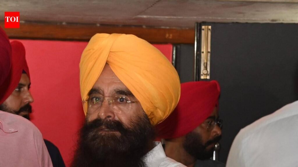 Punjab seeks timely DAP, urea supply for Rabi season | Chandigarh News