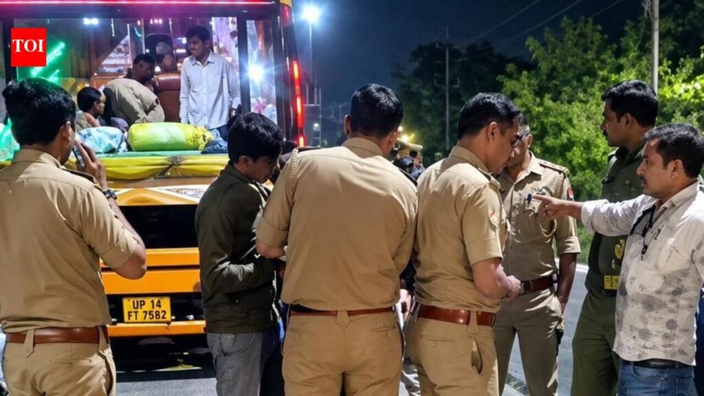 Men on scooter fire at bus on DME, bus owner’s friend & conductor hit | Noida News