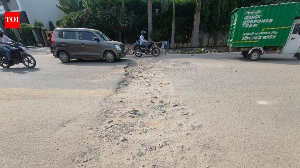 MCG’s dust control plan lags, only 45% of road revamp done in Gurgaon | Gurgaon News