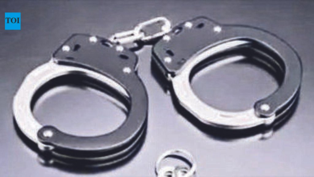 Man’s head shaved, paraded
with shoe garland in Hardoi | Lucknow News