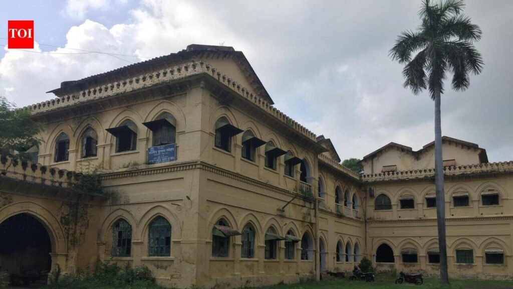 HC sets deadlines for renovation of its old building | Nagpur News