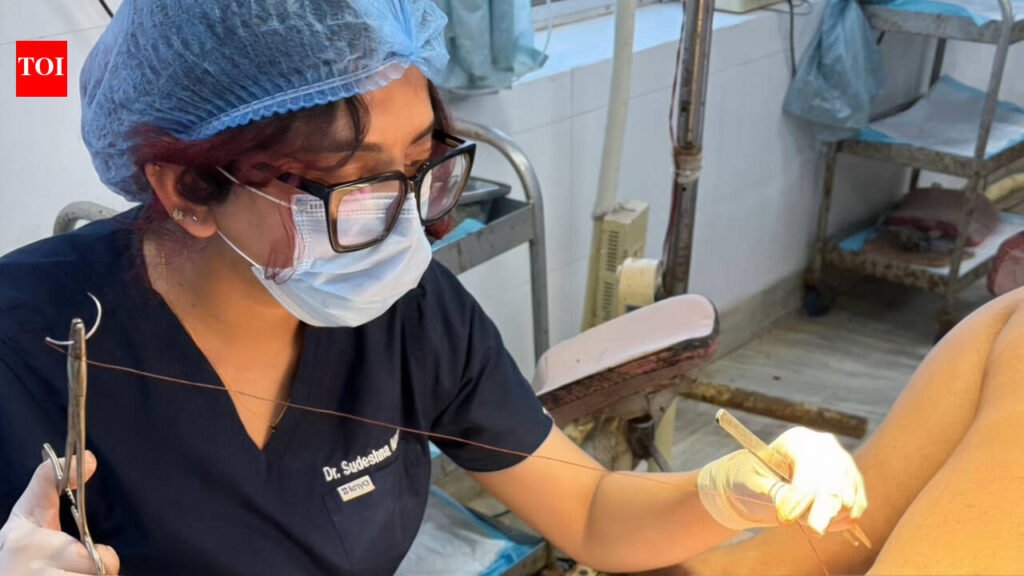 ‘Silai bunai aata hai?’: Kolkata intern doctor slammed for sharing photo of woman getting stitches after delivery |