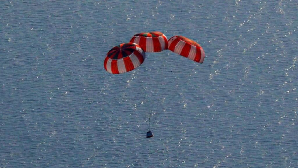 The science of Gaganyaan parachutes | Explained
