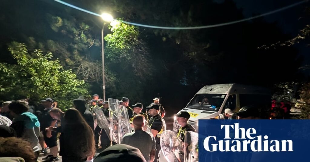 Ministers condemn ‘thuggish’ far-right activists after Portsmouth unrest | Portsmouth