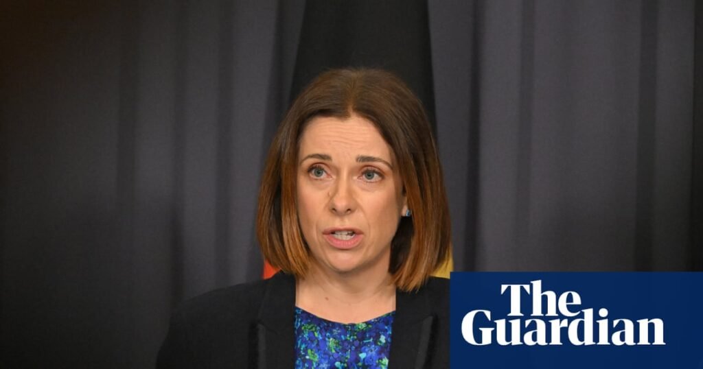Labor plans crackdown on social media algorithms as Taylor says he’s ‘deeply sceptical’ | Australian politics