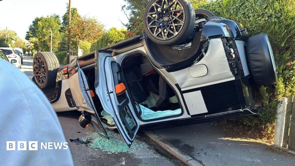 Hull City’s Sorba Thomas crashes outside training ground