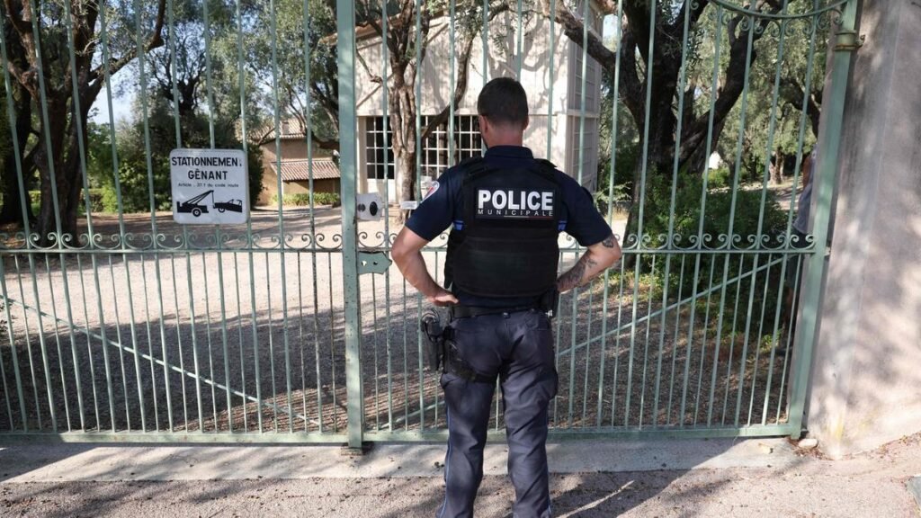 Thieves steal three paintings from Renoir Museum on French Riviera
