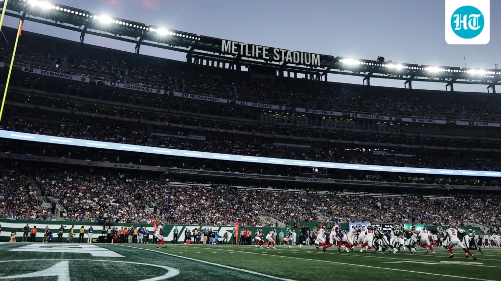 Giants vs Cowboys halftime show: Who is performing tonight at MetLife Stadium? Hamilton cast joins 9/11 tribute