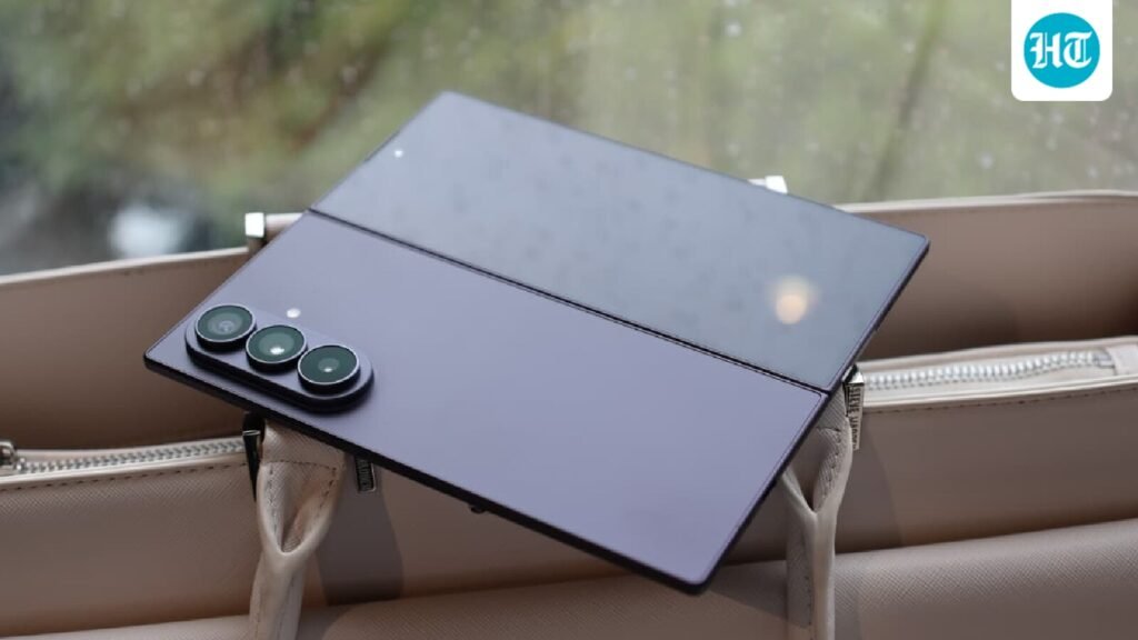 Samsung Galaxy Z Fold8 Ultra review: Just enough updates to call it ‘ultra’
(HT Tech)