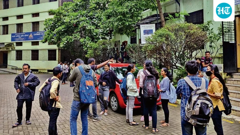 Maharashtra warns junior colleges against offline, unauthorised Class 11 admissions