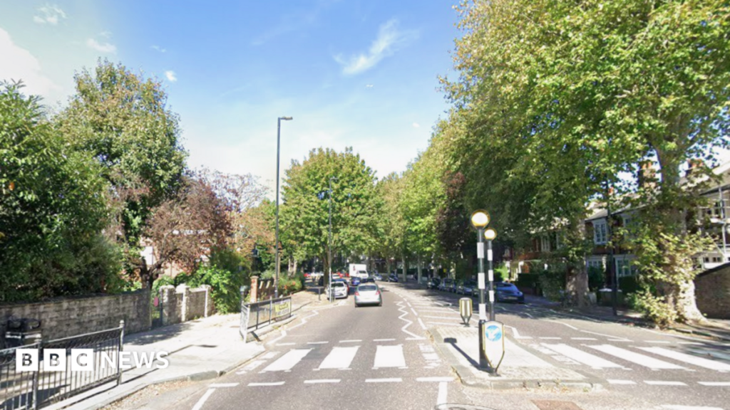 Girl killed in crash near Highgate School