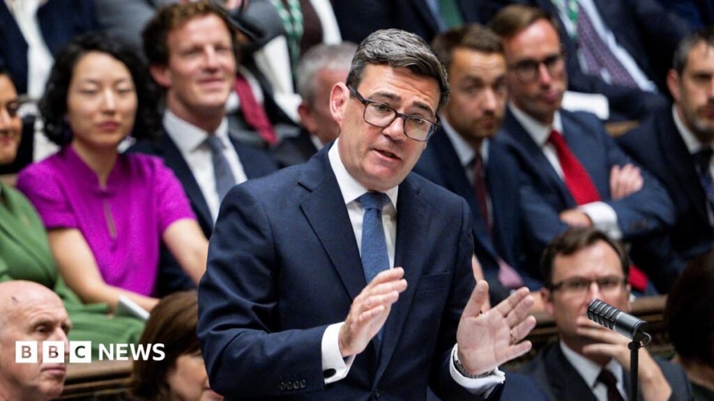 Burnham pressed on economy at first PMQs as UK borrowing costs rise