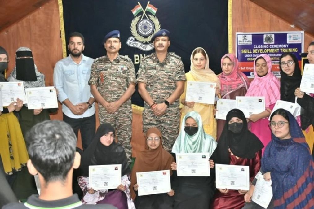 35 Bn CRPF trains 50 youth in tailoring, embroidery