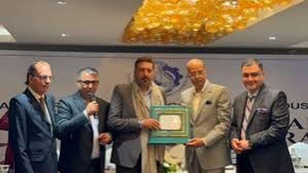 KCC&I honours Sheikh Ashiq with lifetime award