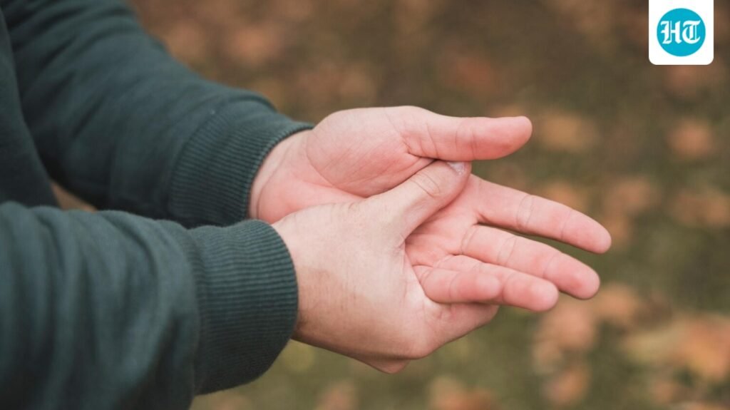 Waking up with a numb arm? Doctor shares when it could be a serious health issue