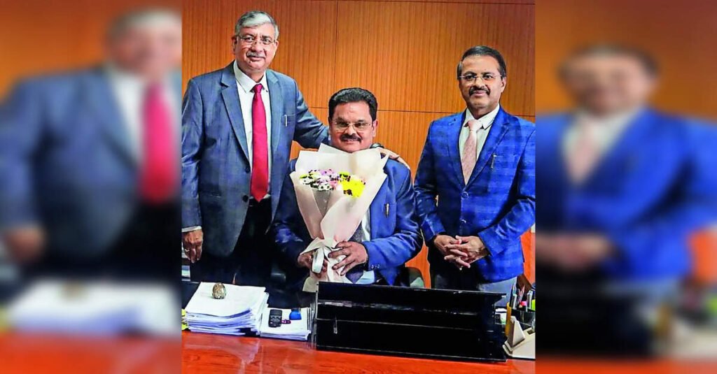 Prof VP Tiwari Appointed Acting Vice-Chancellor of MNLU Nagpur, ETEducation