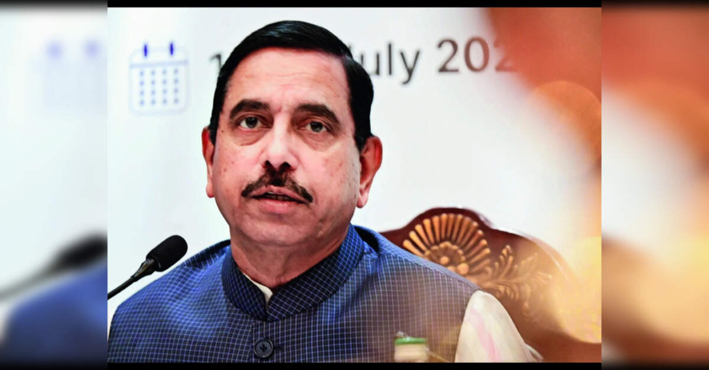 Union Education Minister Pralhad Joshi Prioritizes Foundational Learning and Technology in School Education, ETEducation