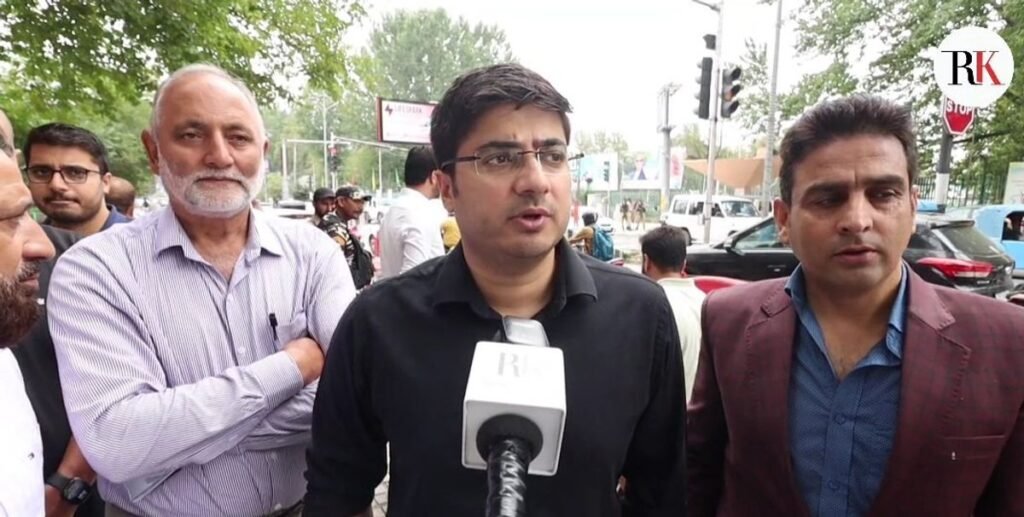 Slip lanes, small interventions planned to ease MA Road congestion: SMC Commissioner