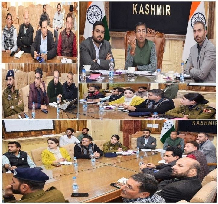 Div Com Kashmir reviews alignment of Sgr Ring Road Phase-III, Parimpora–Dalgate flyover
