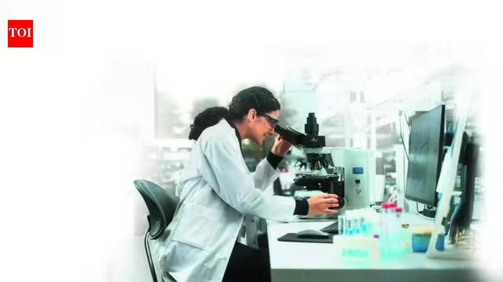 Lab assistants in school education department seek promotion, increase in basic pay | Chennai News