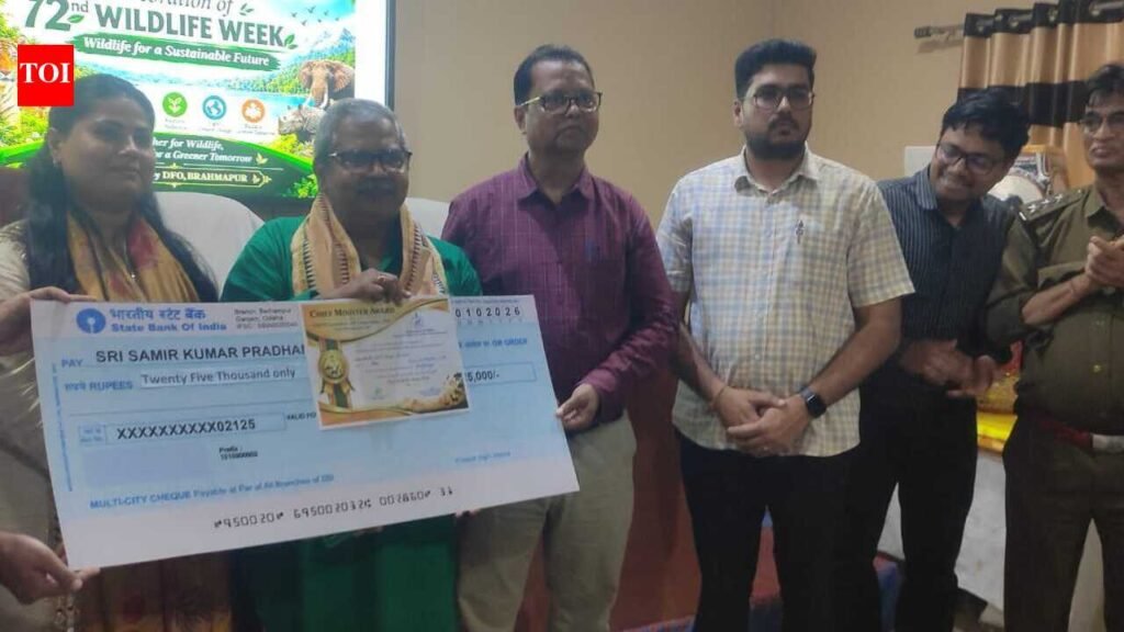 State honours 7 activists with wildlife conservation award | Bhubaneswar News