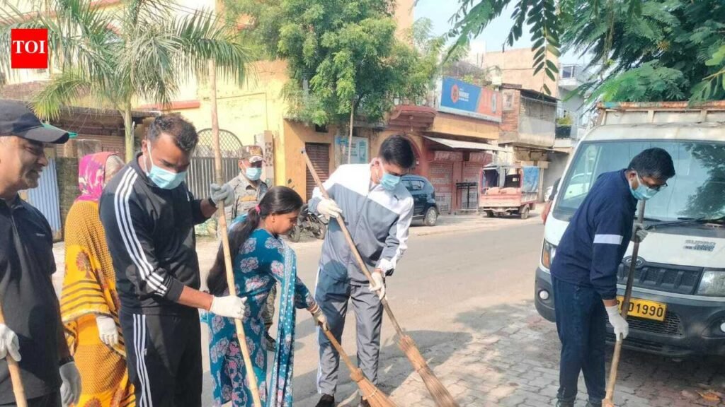 After NGT rap, cleanliness drive at Okni pond launched | Ranchi News