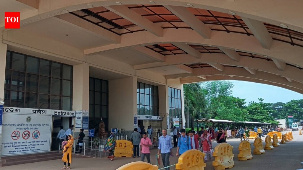 Patients forced to visit pvt labs as AIIMS Bhubaneswar halts routine tests | Bhubaneswar News