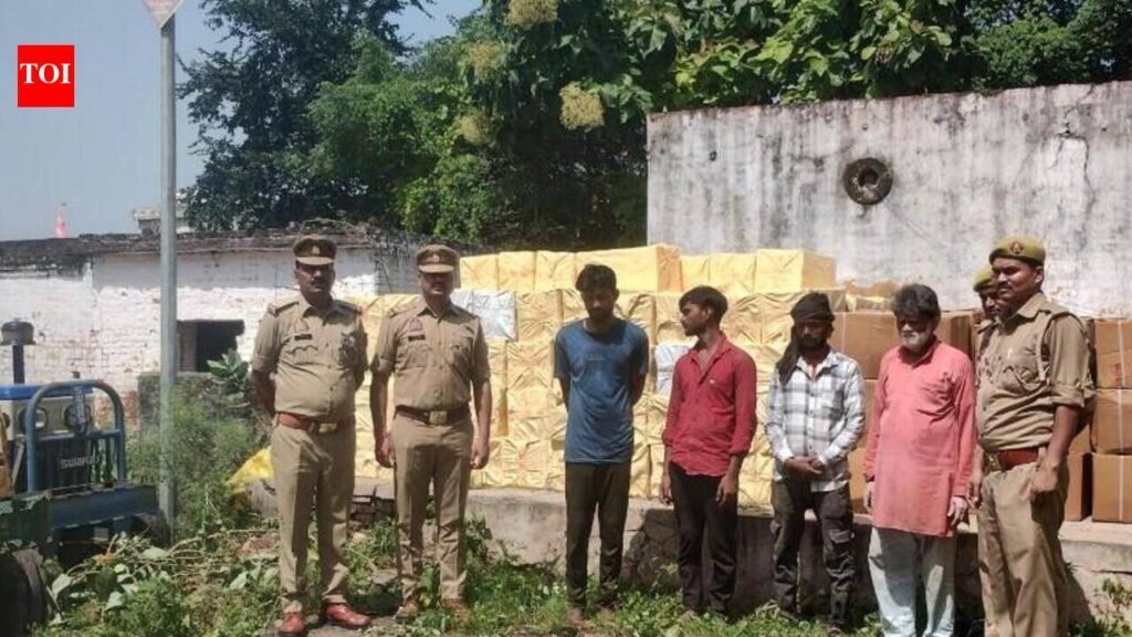 36.94 quintal of illegal firecrackers seized, four arrested in Mahoba | Kanpur News