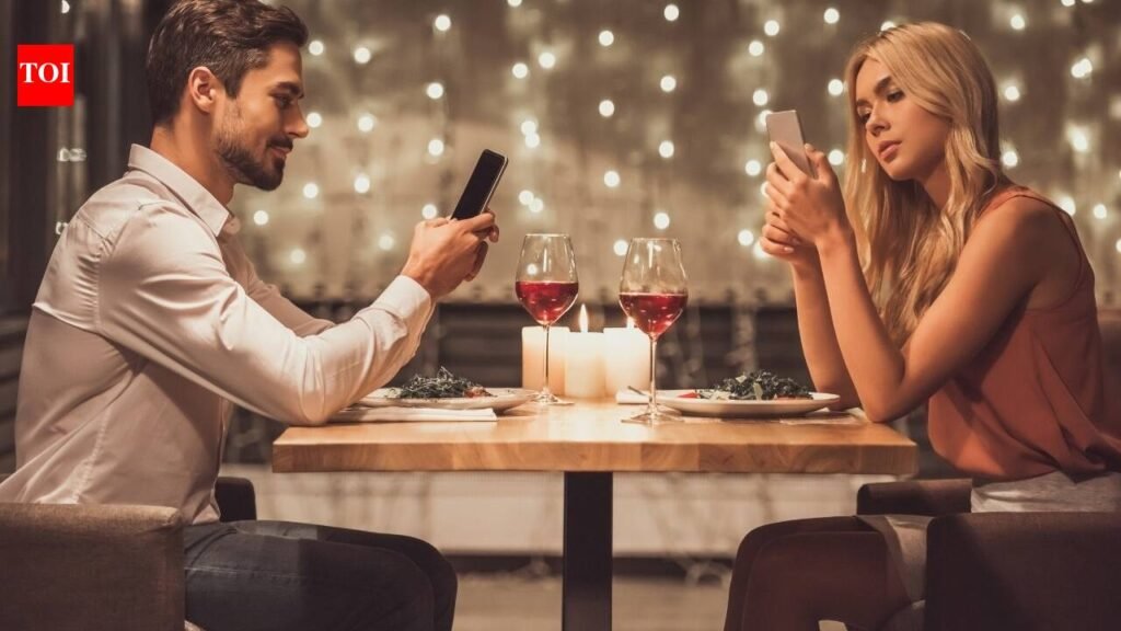 5 dating behaviours that look like mixed signals but may mean something else
